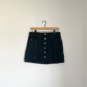 American Eagle High Waisted Jean Skirt - Black - Size 4